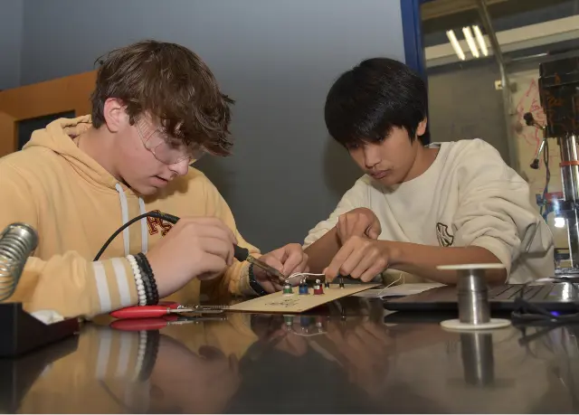  OptimizedImage,Optimized